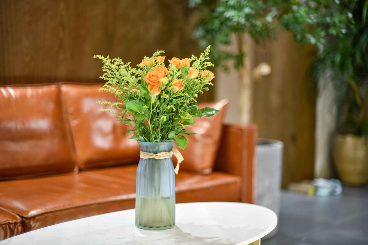 Xingshe Alley Courtyard Hotel Beijing Wangfujing Forbidden City Branch - Breakfast Included & English Speaking Reception & Free Wifi And Laundry Room & Hutong Culture & Cat-Keeping & Flower-Growing Terrace & One Day Tour Service & Free Coffee Exterior photo