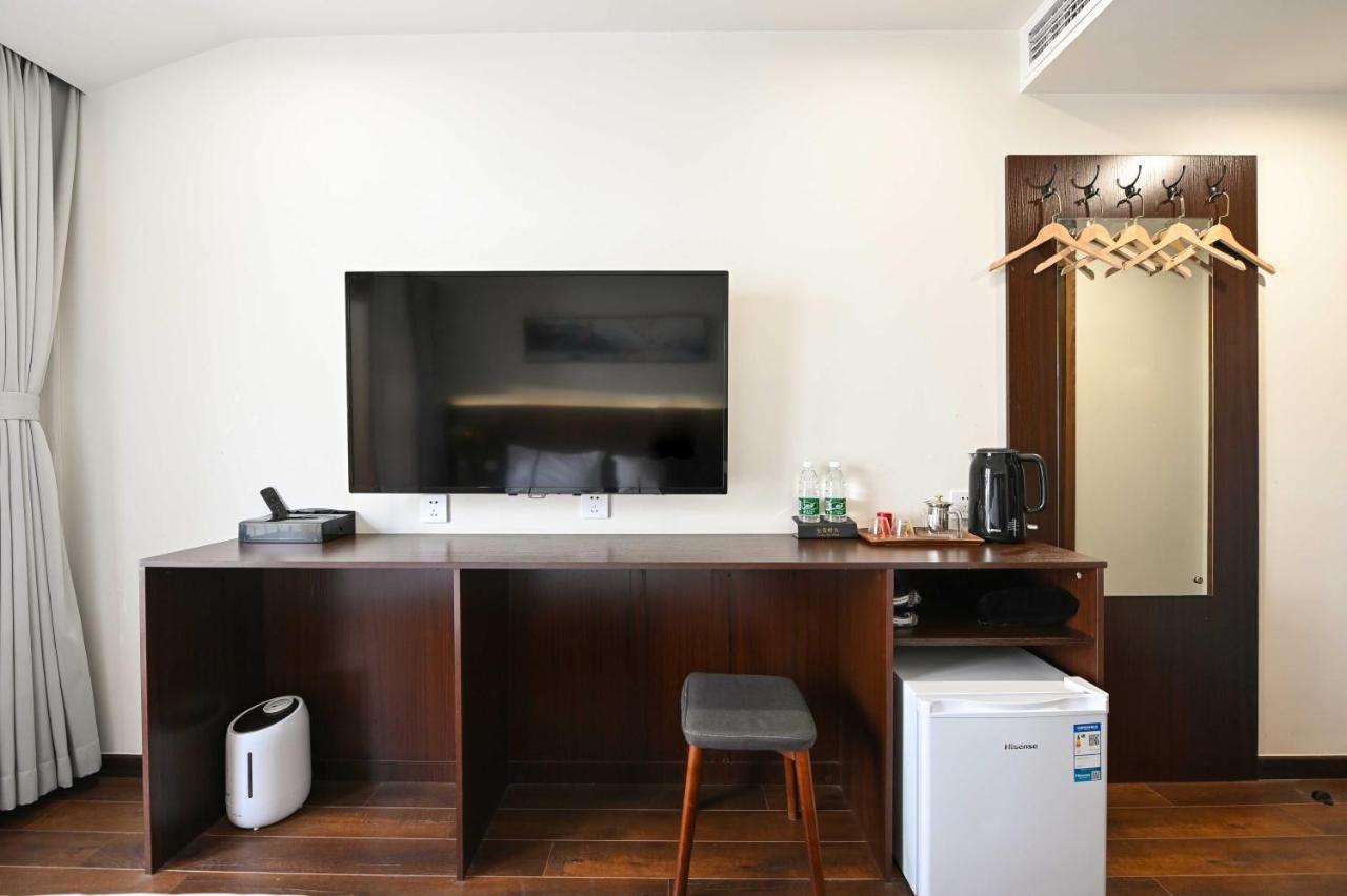 Xingshe Alley Courtyard Hotel Beijing Wangfujing Forbidden City Branch - Breakfast Included & English Speaking Reception & Free Wifi And Laundry Room & Hutong Culture & Cat-Keeping & Flower-Growing Terrace & One Day Tour Service & Free Coffee Exterior photo