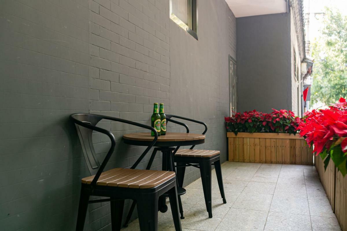 Xingshe Alley Courtyard Hotel Beijing Wangfujing Forbidden City Branch - Breakfast Included & English Speaking Reception & Free Wifi And Laundry Room & Hutong Culture & Cat-Keeping & Flower-Growing Terrace & One Day Tour Service & Free Coffee Exterior photo